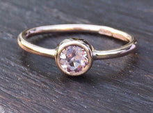 Load image into Gallery viewer, Morganite Ring 4mm