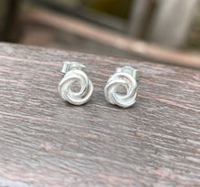 Load image into Gallery viewer, Entwined earrings - small